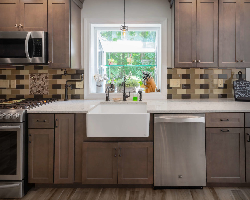 South Windsor kitchen remodel farmhouse sink, countertop, backsplash, and cabinets